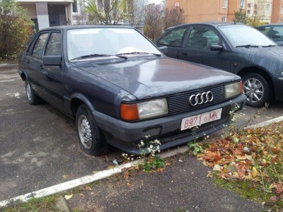 2013.10.22 08-29 Audi-80 2 1024.jpg