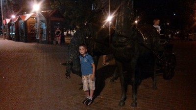 IMG-1435955920090-V.jpg