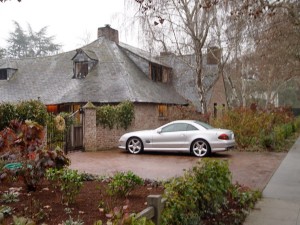 steve_jobs_house_palo_alto.jpg