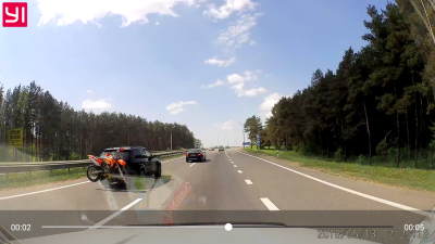 Screenshot_2018-05-13-20-34-48-828_com.xiaoyi.car.camera.international.png