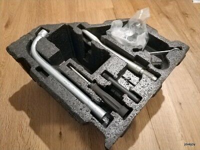 AUDI-A2-BOSE-UNDER-FLOOR-TOOL-KIT.jpg