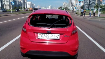 22016.08.27 Ford Fiesta в ДТП с автобусом 3.jpg